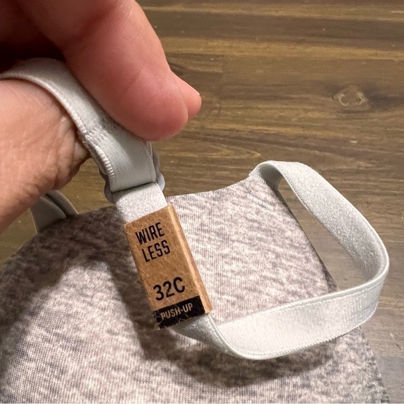 PINK Victoria's Secret Wear Everywhere Wireless Push Up Bra Padded Band 32C Gray - Picture 3 of 5